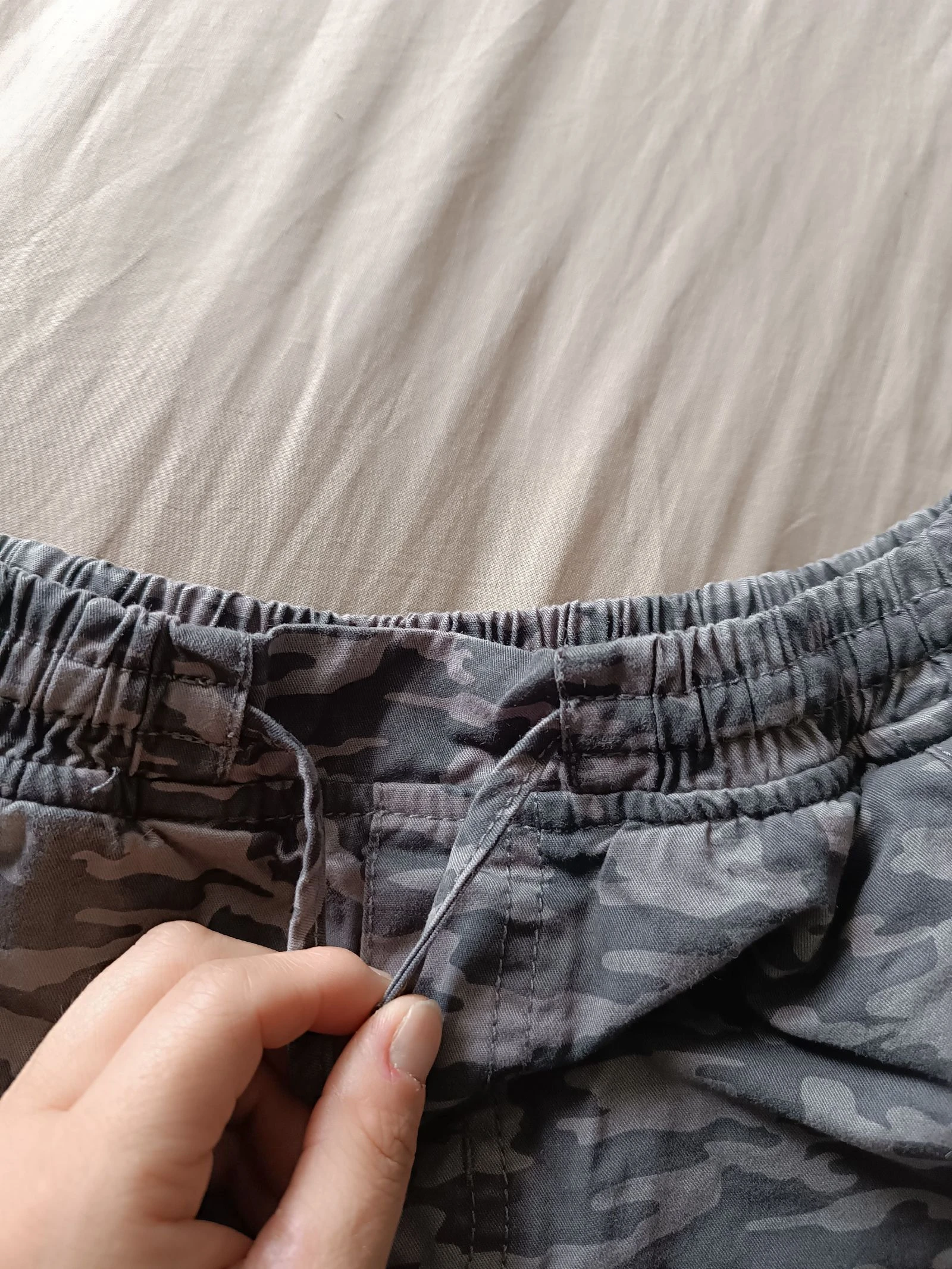 Double fleece camouflage cargo pants
Orchestra 14 years – photo 4